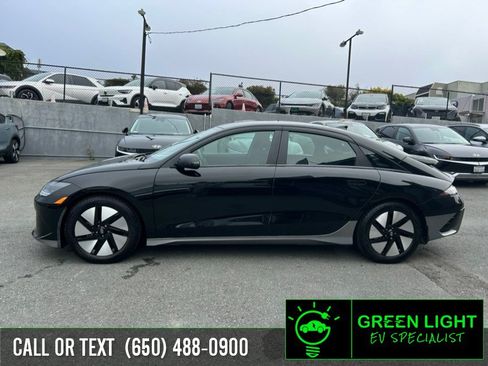 Used 2024 Hyundai Ioniq 6 SE RWD image 8