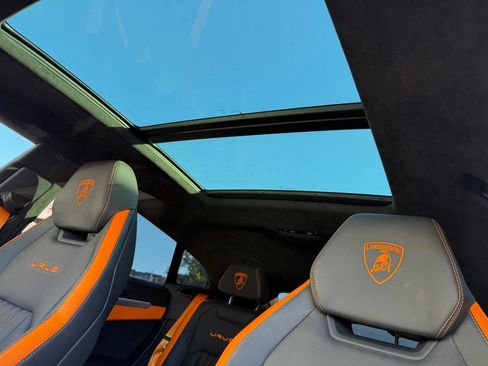 Used 2023 Lamborghini Urus S image 28