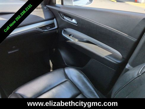 Used 2020 Cadillac XT4 Premium Luxury FWD image 17