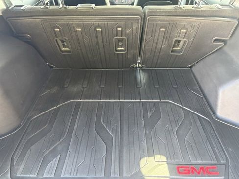 Certified 2022 GMC Terrain SLE w/ Driver Convenience Package image 7