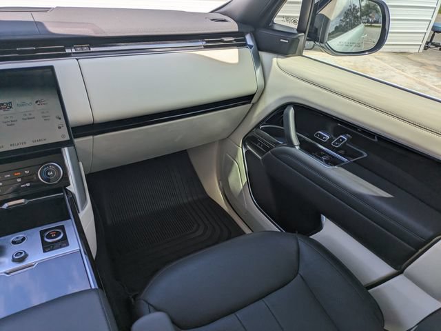 Used 2023 Land Rover Range Rover SE AWD/4WD image 17