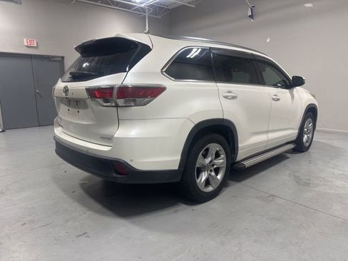 Used 2016 Toyota Highlander Limited FWD image 5