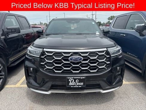 Used 2025 Ford Explorer Platinum w/ LUX Leather Package AWD/4WD image 3