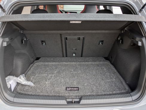 Used 2024 Volkswagen GTI SE image 19