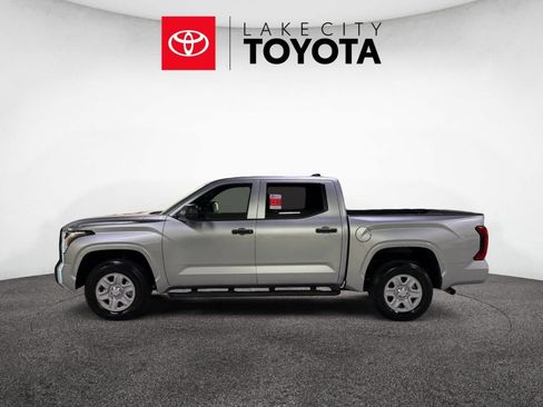New 2026 Toyota Tundra SR image 2