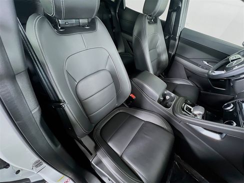 Certified 2024 Jaguar E-PACE R-Dynamic SE image 29