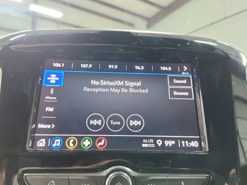 Used 2023 Chevrolet Traverse LT FWD image 14