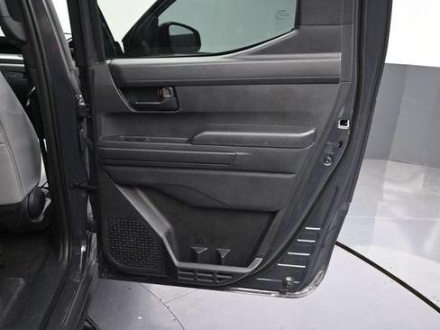 Used 2025 Toyota Tacoma SR5 AWD/4WD image 29