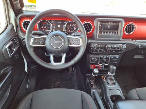 Used 2021 Jeep Wrangler Unlimited Rubicon AWD/4WD image 7