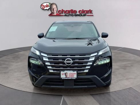 Used 2025 Nissan Rogue S FWD image 8