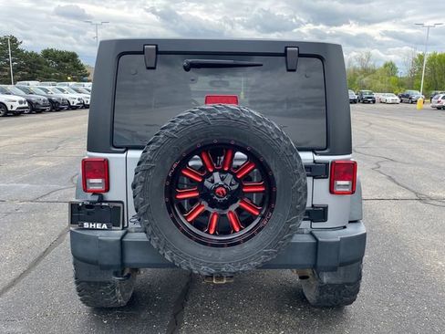 Used 2015 Jeep Wrangler Unlimited Sport w/ Quick Order Package 24S AWD/4WD image 4