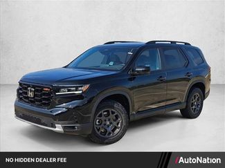 Used 2025 Honda Pilot TrailSport video 1