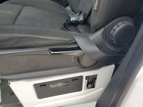 Used 2021 Freightliner Sprinter 2500 RWD image 16