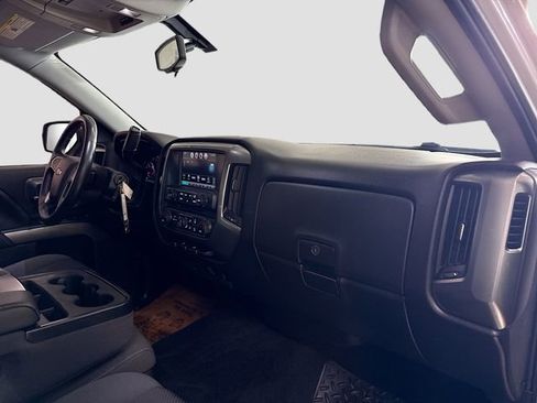 Used 2018 Chevrolet Silverado 1500 LT w/ All Star Edition image 27