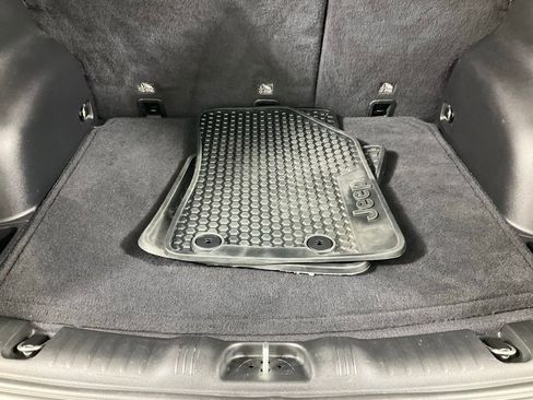 Used 2021 Jeep Compass Latitude w/ Convenience Group image 24