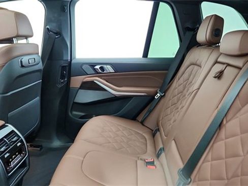 Used 2026 BMW X5 sDrive40i image 28