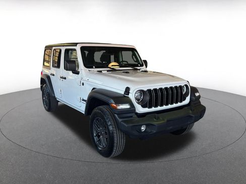 Used 2025 Jeep Wrangler Sport S image 2