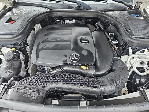 Used 2020 Mercedes-Benz GLC 300 image 32