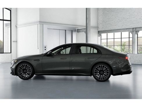 New 2026 Mercedes-Benz E 53 AMG e 4MATIC Sedan image 33