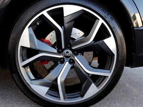 Used 2021 Audi RS Q8 w/ Black Optic Package image 91