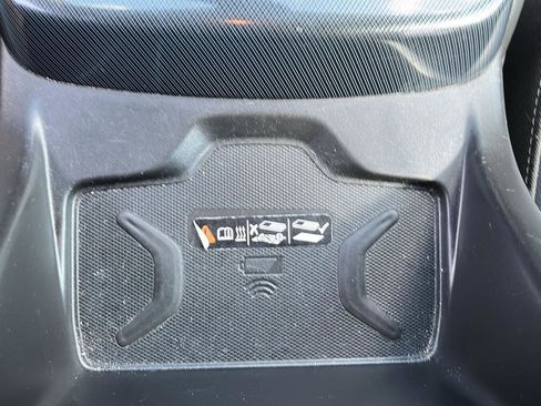 Used 2019 Chevrolet Colorado Z71 AWD/4WD image 19