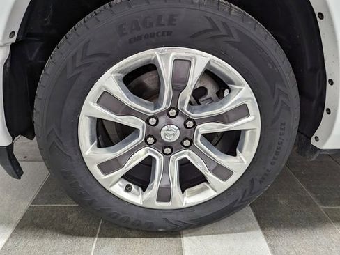 Used 2024 RAM 1500 Limited w/ Body Color Bumper Group AWD/4WD image 8