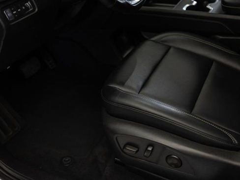 Used 2024 GMC Acadia Elevation AWD/4WD image 12