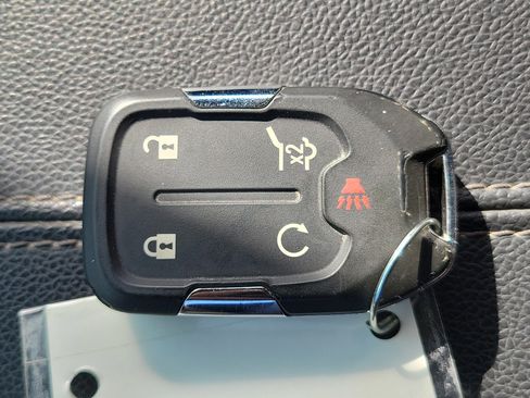 Used 2021 GMC Terrain SLT w/ Infotainment Package II image 32