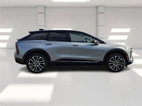 New 2026 Cadillac Optiq Sport 1 image 6