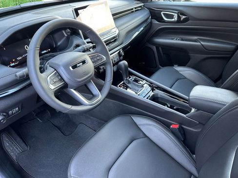 New 2026 Jeep Compass Limited image 12