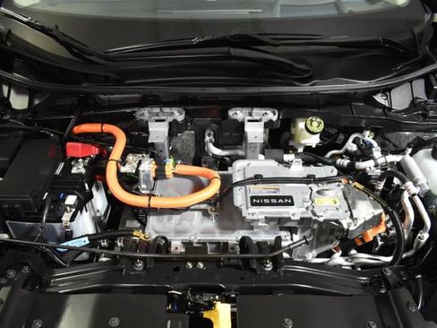 Certified 2023 Nissan Ariya AWD/4WD image 37