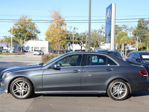 Used 2016 Mercedes-Benz E 400 4MATIC Sedan image 13
