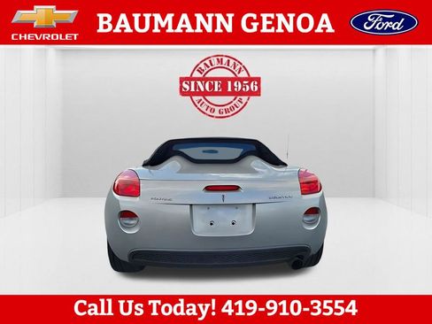 Used 2006 Pontiac Solstice Convertible w/ Premium Package RWD image 9