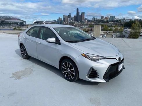 Used 2018 Toyota Corolla SE w/ Carpet Mat Package (TMS) FWD image 22