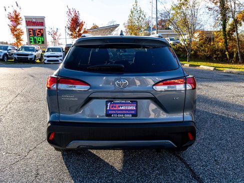 Used 2024 Toyota Corolla Cross LE FWD image 5