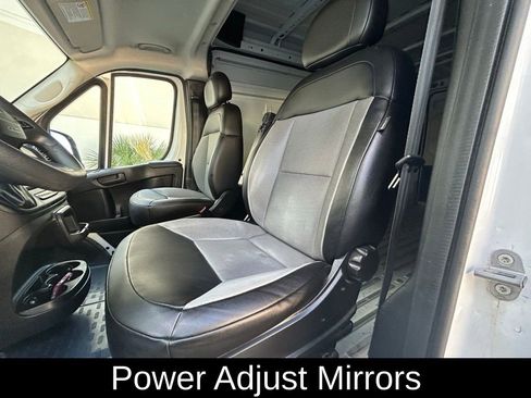 Used 2024 RAM ProMaster 2500 w/ Convenience Group image 12