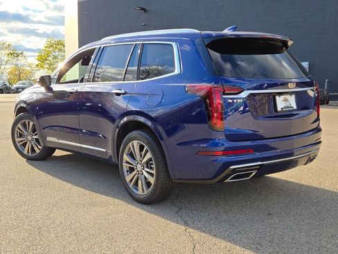 Used 2025 Cadillac XT6 Premium Luxury image 16