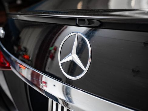 Certified 2022 Mercedes-Benz S 500 4MATIC image 17