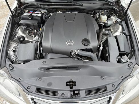 Used 2015 Lexus IS 250 AWD image 36