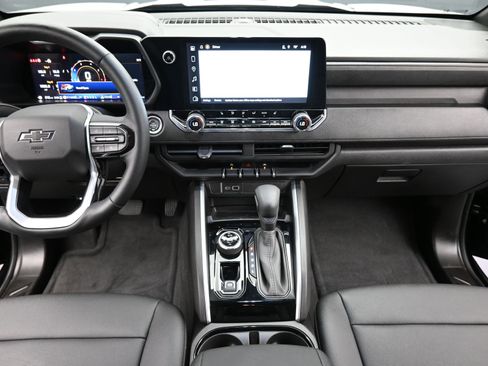 Used 2025 Chevrolet Colorado Trail Boss w/ Midnight Edition image 12