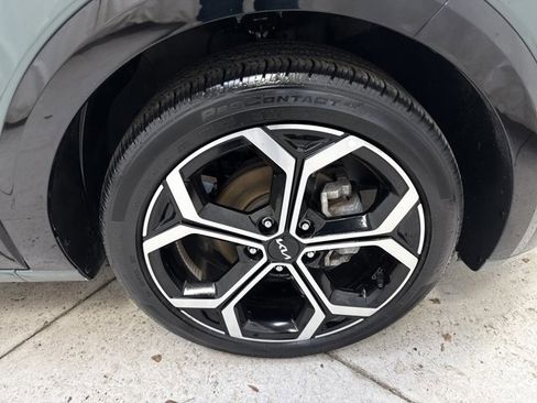 Certified 2023 Kia Niro EX Touring image 32