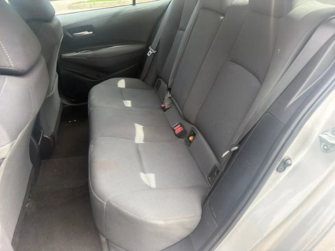 Used 2021 Toyota Corolla LE FWD image 14