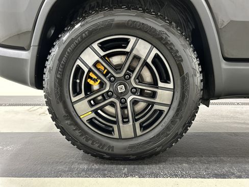 Used 2023 Rivian R1S Adventure Quad AWD/4WD image 12
