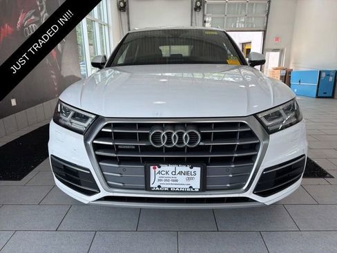 Used 2019 Audi Q5 2.0T Premium Plus w/ Premium Plus Package AWD/4WD image 7