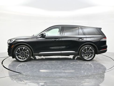 Used 2023 Lincoln Aviator Reserve w/ Equipment Group 201A image 8