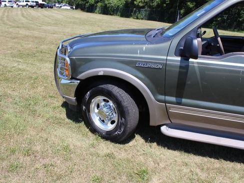 Used 2001 Ford Excursion Limited RWD image 12