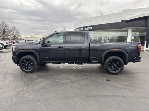 New 2026 GMC Sierra 2500 AT4 image 7