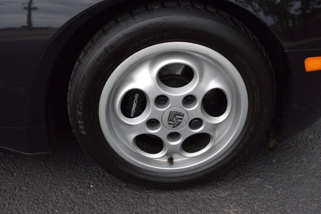 Used 1988 Porsche 944 Turbo Coupe RWD image 35