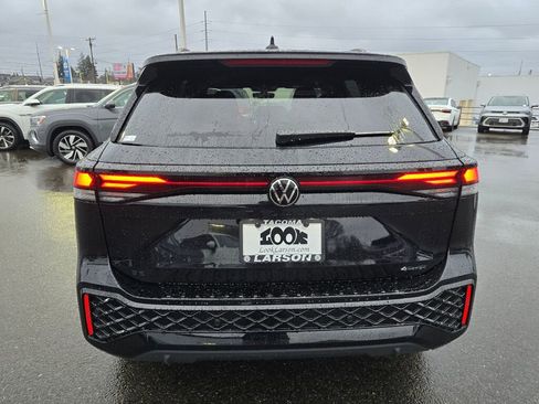 New 2026 Volkswagen Tiguan SE R-Line image 5