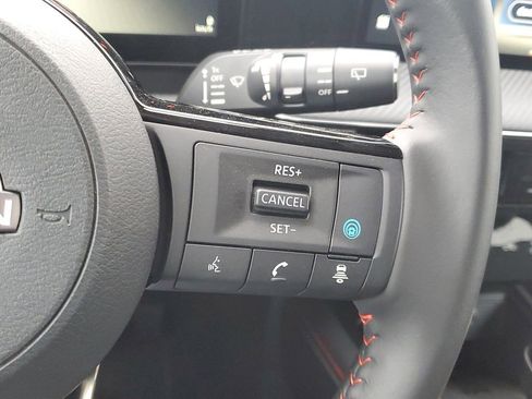 New 2026 Nissan Kicks SR w/ Cold Weather Package AWD/4WD image 14